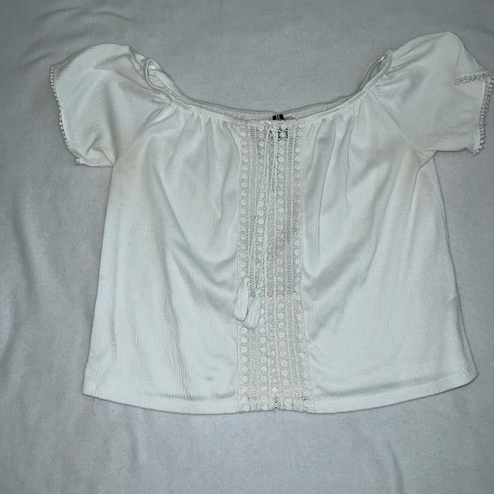 White croptop